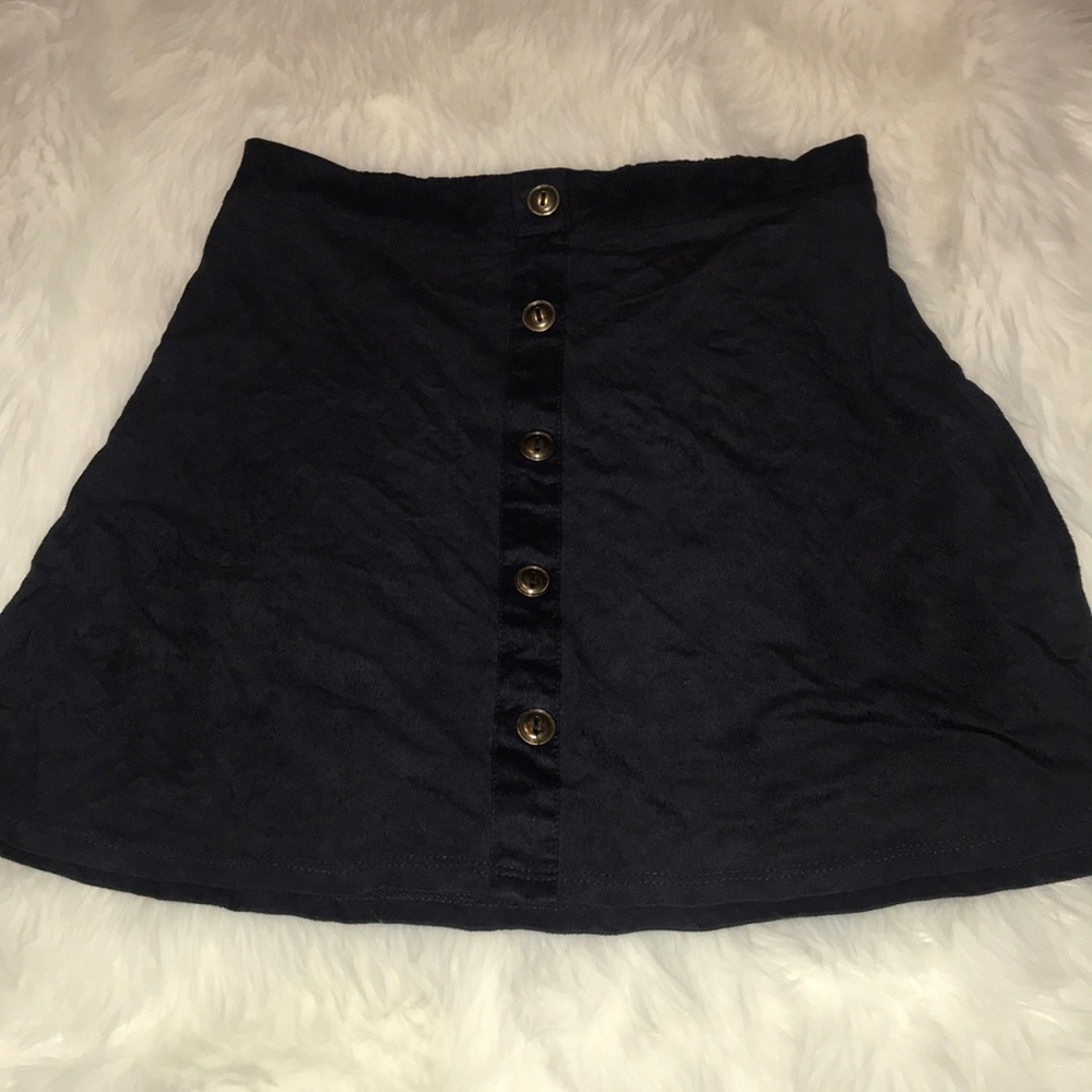 Tillys skirt